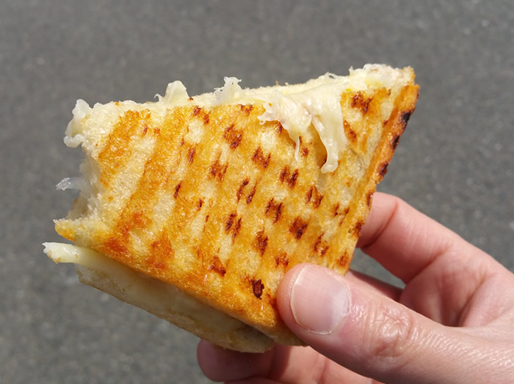 Victorias-best-grilled-cheese-charellis-cheese-shop-delicatessen-catering-victoria-british-columbia-20150404_135151-728x544